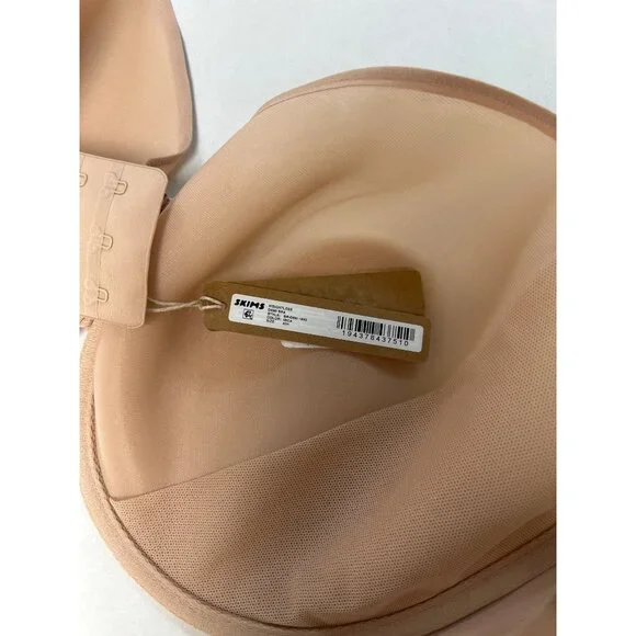 SKIMS Weightless Demi Bra Mica Size 40H NWT - Picture 4 of 5